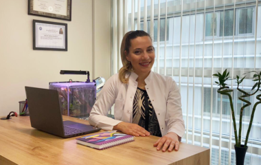 Diş Hekimi Dt. Melis Toptaş